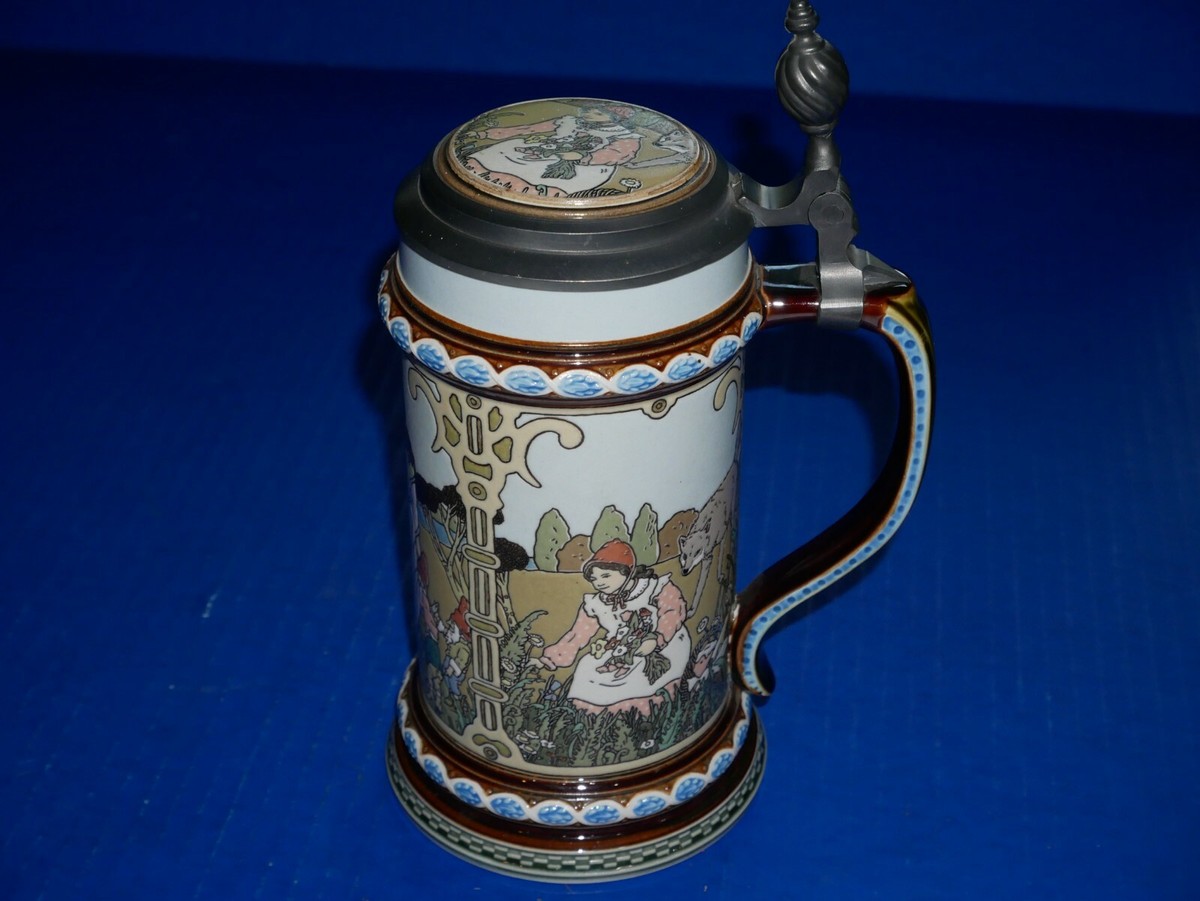 Mettlach Villeroy & Boch Brothers Grimm Tales Lidded Stein #2901
