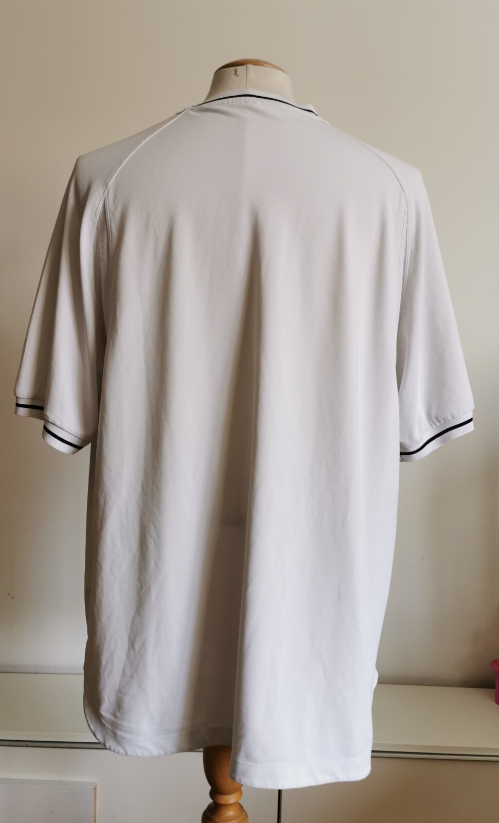 T shirt da uomo bianca nera Fila Sport taglia UK XL