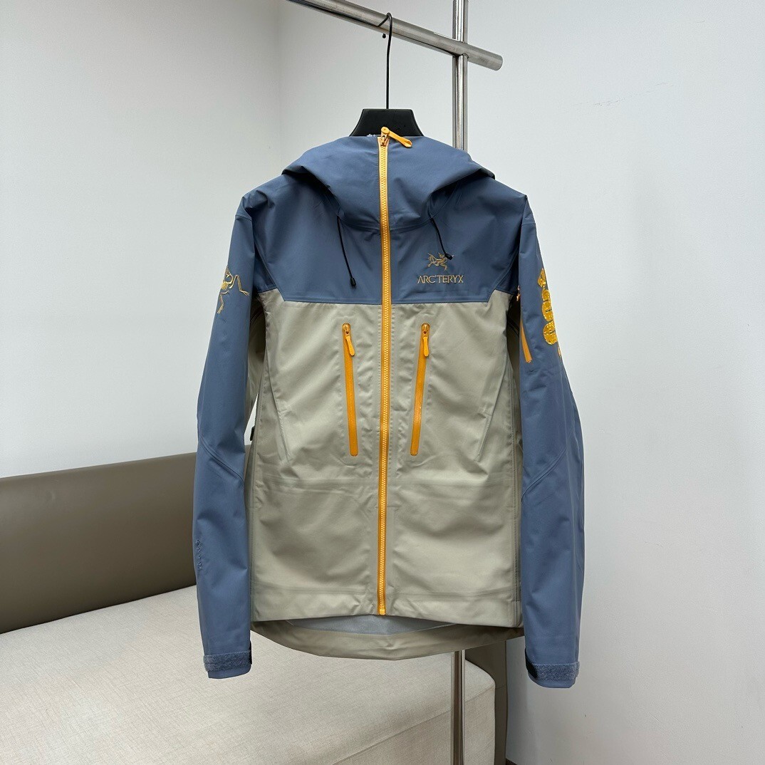 Giacca Arc'teryx Anno del Legno Serpente Alpha SV Gore Tex Recco Taglia: L