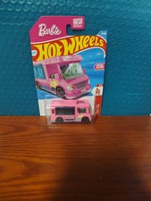 2026 Hot Wheels Pink Barbie Dream Camper 21/250 Mattel 1/5