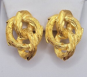 Authentic Vtg Bamboo Runway GIVENCHY Clip On Earrings Brushed Gold Plated Chunky Twisted