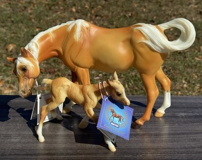Breyer Babys First Steps QVC 2002 Susecion Le Fire Mold Mare and Foal set