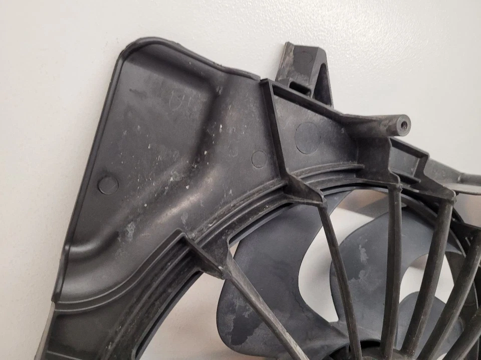 2007-2011 DODGE NITRO Radiator Fan Motor Fan Assembly 68003974AB Foto 4 de 4