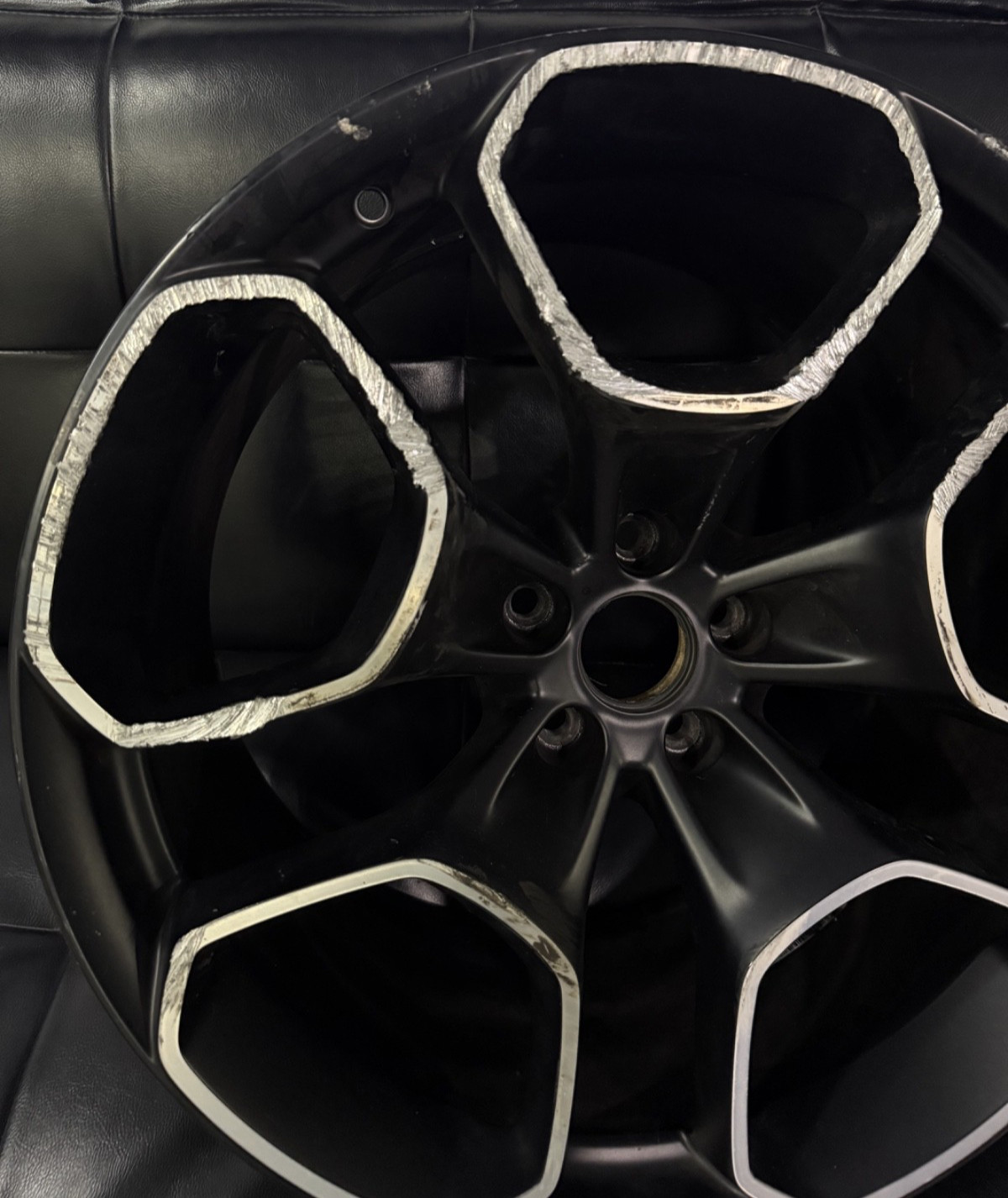 Lamborghini Huracan Rear Wheel, P/N 4T0601017A
