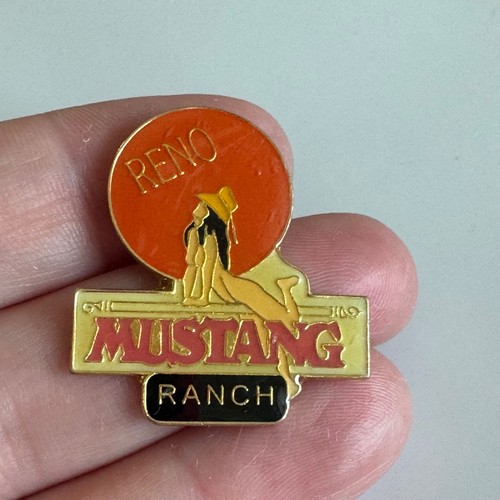 Vintage Mustang Ranch Reno Nevada Enamel Souvenir Collectible Lapel Pin Badge