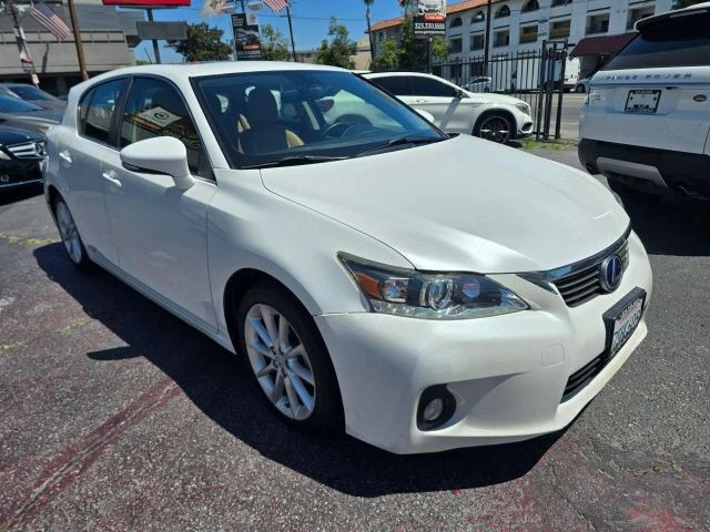 Lexus CT200h CT 200h Hatchback 4D 2013 - Imagem 3 de 4
