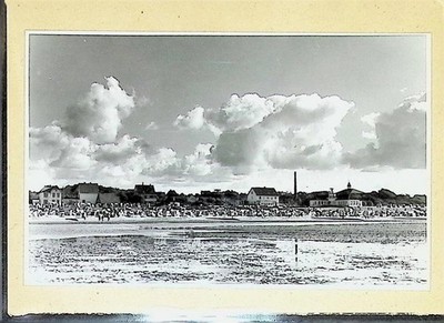 38145689 - 2190 Duhnen Foto montiert auf Karton Strand bei Ebbe Fotograf Otto