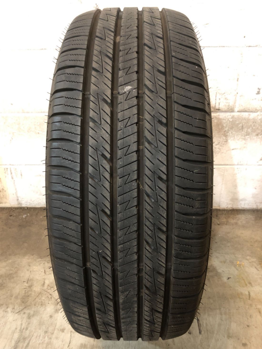 1x P235/60R17 Mazama Reputation NLW-3 Luxury Touring 10/32 Tire | H ...