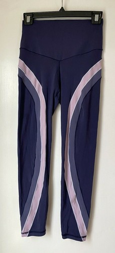 Two Tone Stripe Capri Leggings pink 