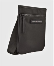 Torba na ramię TOMMY HILFIGER Model AM0AM08631-BDS Czarna