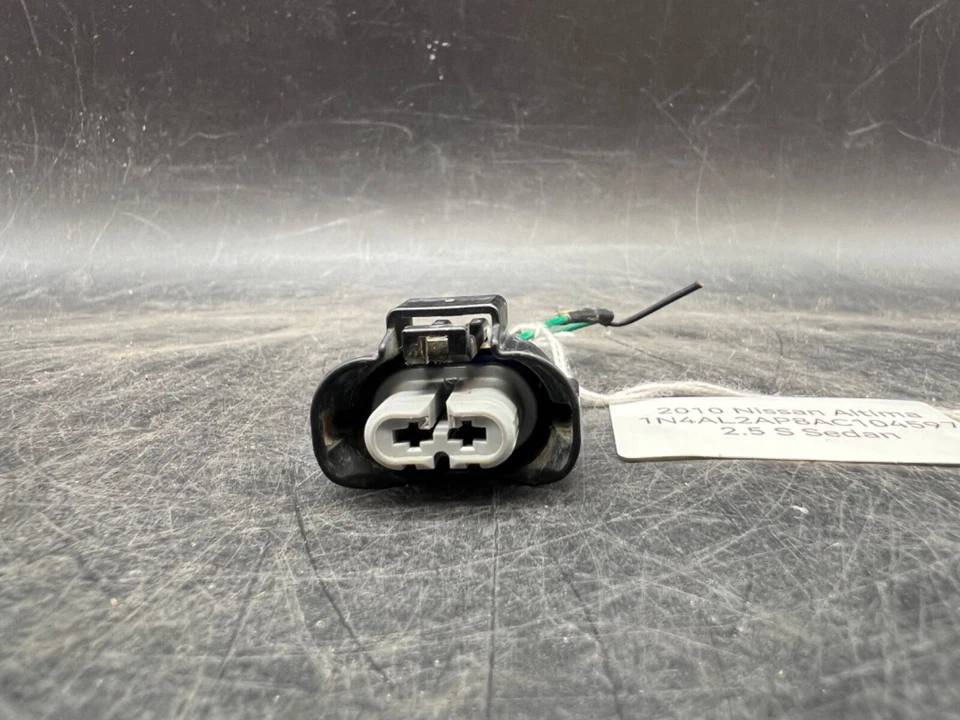 2007-2012 Nissan Altima 2.5 S OEM Headlight Connector Pigtail Wiring Harness - Image 2 of 4