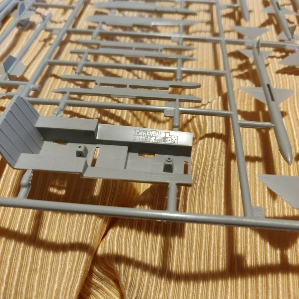 F-4J Phantom II Italeri  N. 2642 1:48 rare box vintage - Immagine 4 di 4