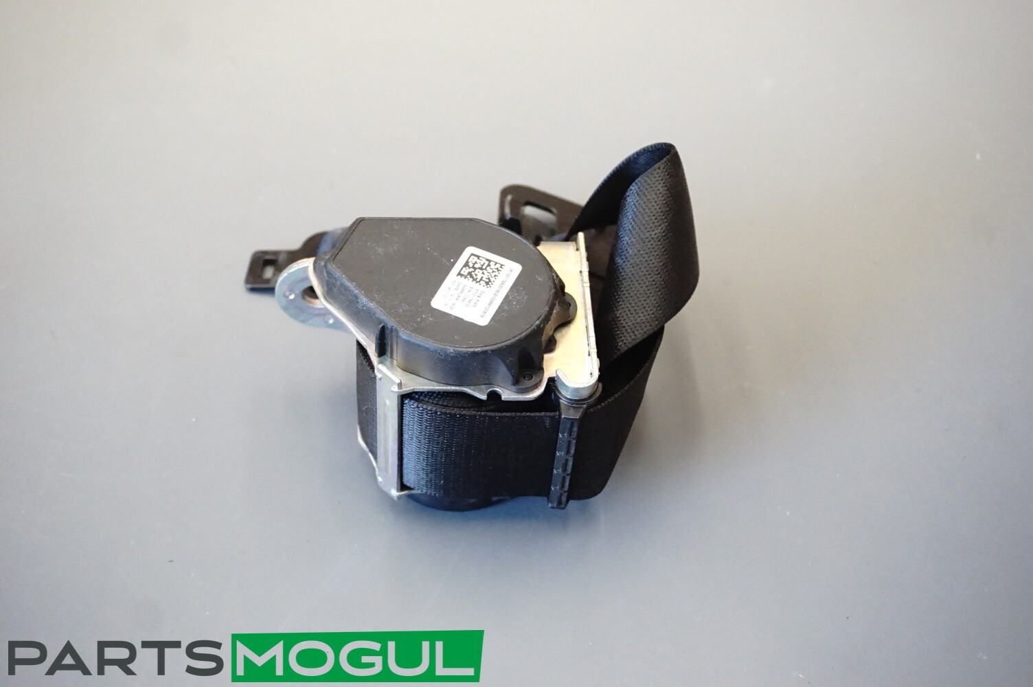2020 Maserati Ghibli Rear Center Seatbelt Seat Belt Retractor OEM