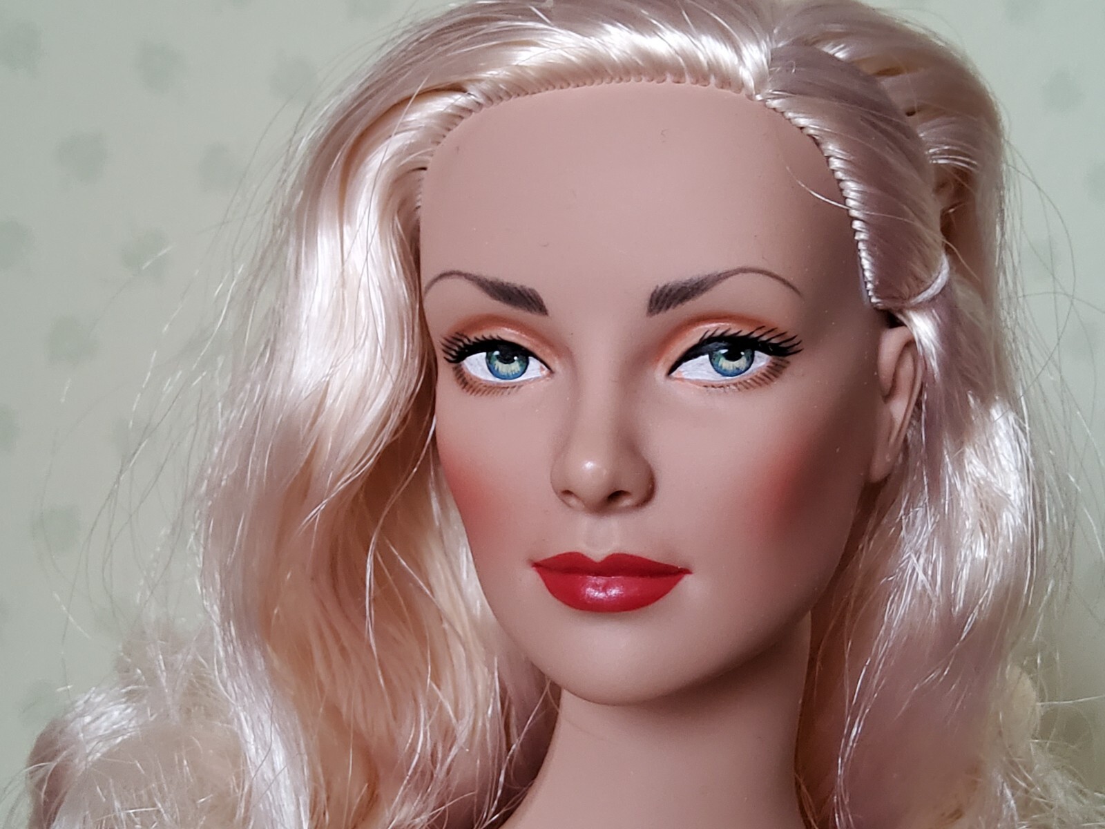 TONNER EFFANBEE BRENDA STARR WEEKEND IN ST.MORITZ NUDE DOLL 2004 MPN BD1401