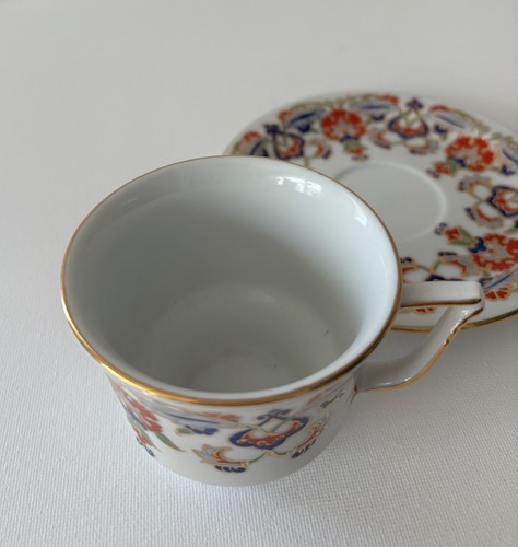 Vintage Kutahya Porcelain Turkish Coffee Cup and Saucer Hand Painted Set Display - Picture 8 of 8