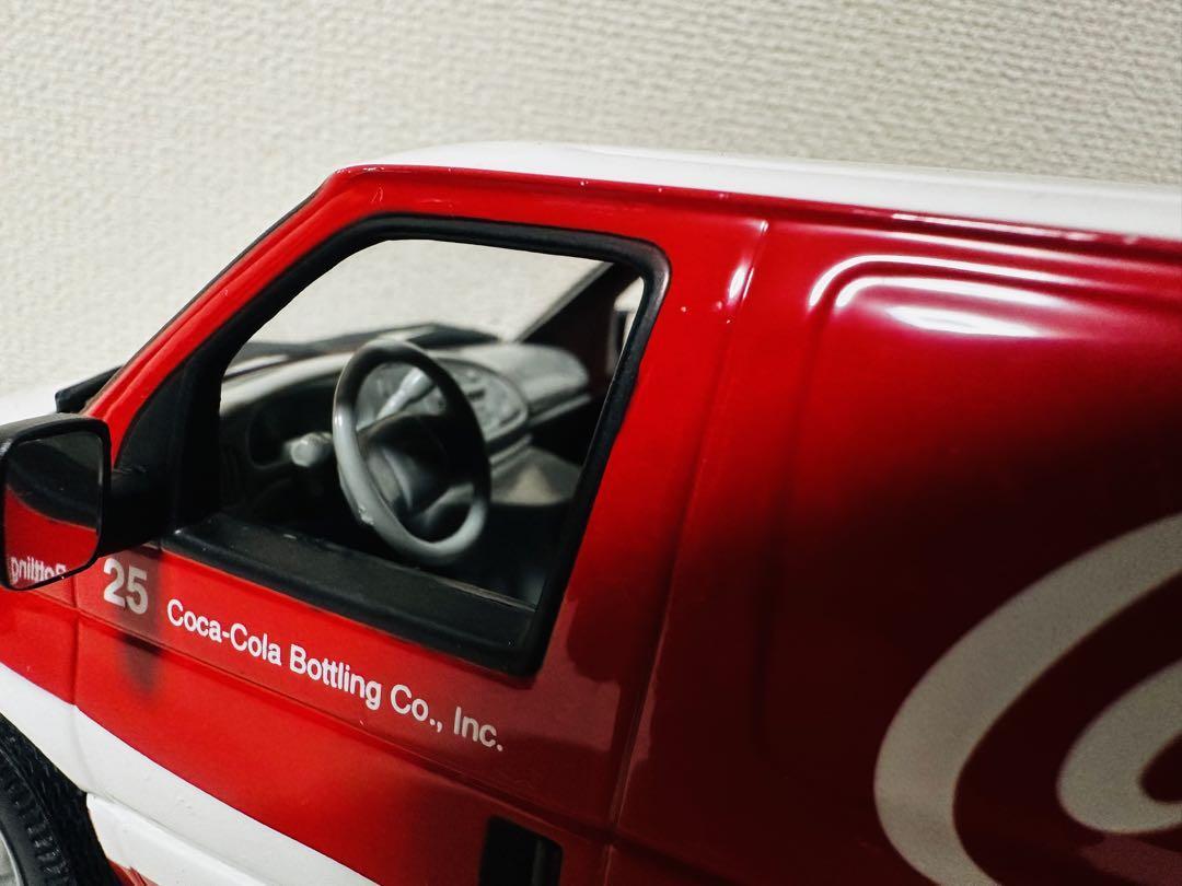 JL/ '04 Fordフォード E-250 Van コカコーラ1/24 Johnny Lightning 1/24 '04 Ford E250 Cargo Van CocaCola Loose