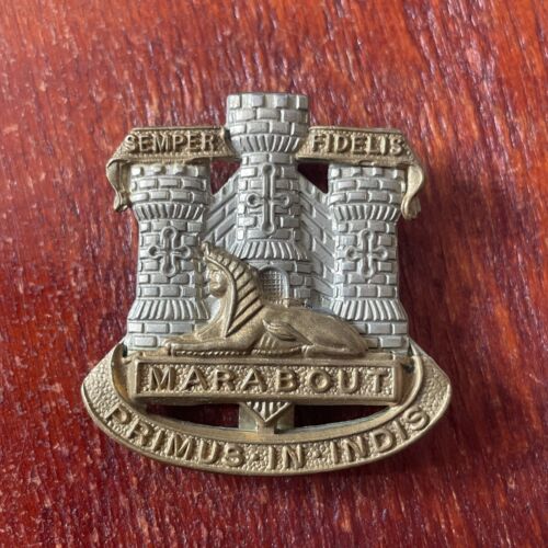 Devonshire and Dorset Regiment Cap Badge - British Army, with Slider - Picture 1 of 3