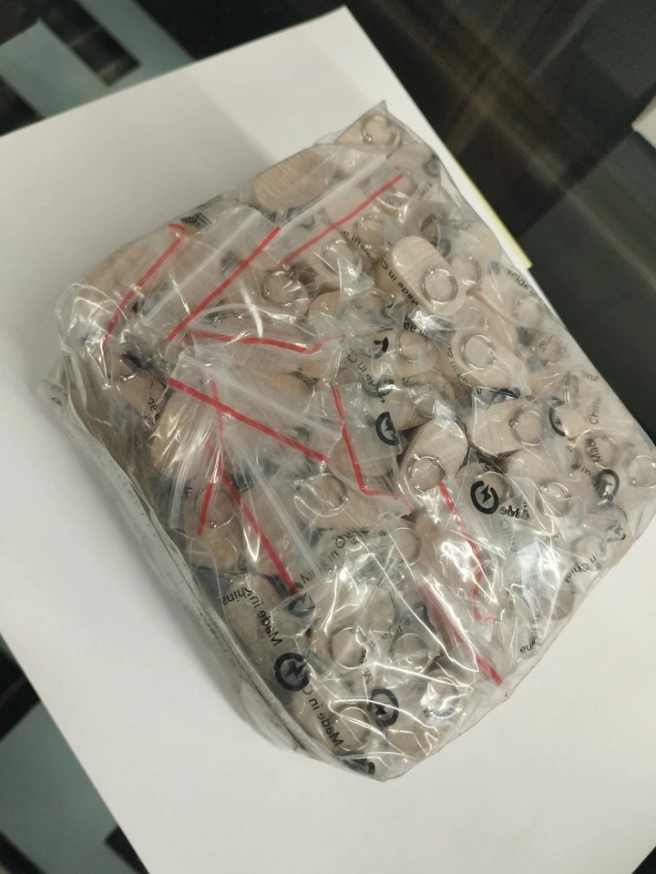 Penna USB 8gb Legno Con Calamita Stock Da 50 - Immagine 4 di 4