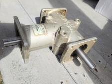 Andantex R3330 Right Angle Gearbox 1:1 Ratio 81lb-in 1.93HP@1500RPM USED