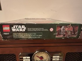 LEGO Star Wars: Duel on Geonosis (75017) [sealed, some box damage]