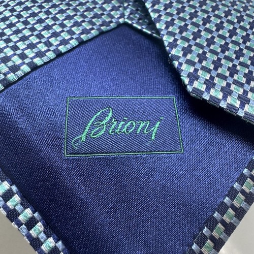 Vintage Brioni geometric checkered Italian silk tie - Picture 6 of 8