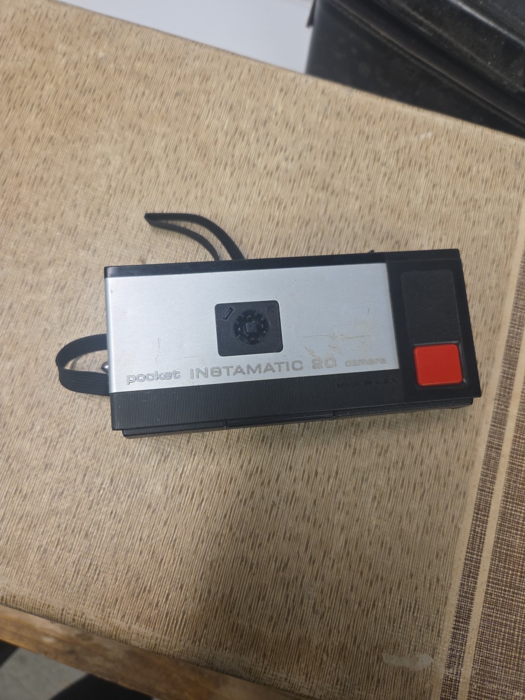 Vintage 1970's Kodak Pocket Instamatic 20 Camera w/ Wrist Strap Tested Works