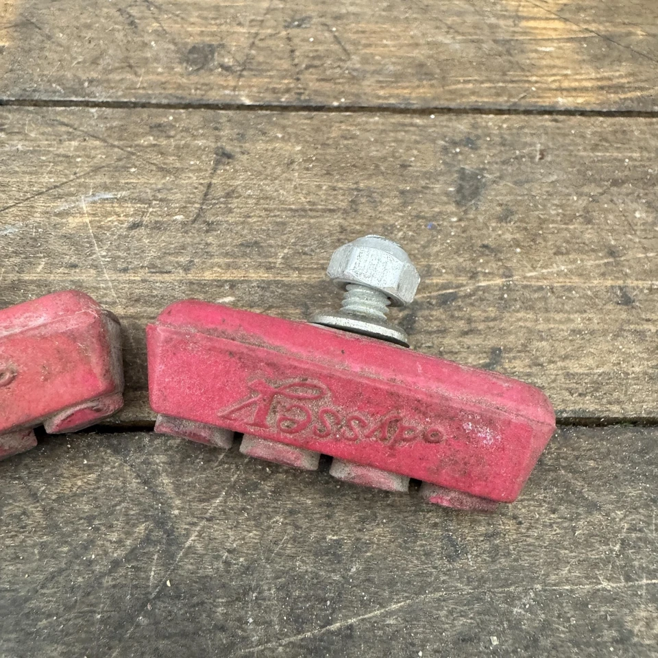 Par de pastillas de freno de bicicleta vintage Odyssey BMX rosa piezas de la vieja escuela estilo Foto 2 de 4