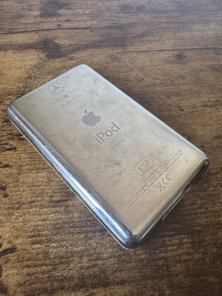 Rare Mercedes Benz Limited Edition iPod Classic 5.5 Gen 30GB Read Description - Image 4 of 4