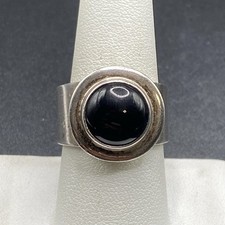 Mexico Sterling Silver Wide Band Garnet Ring - Size 9