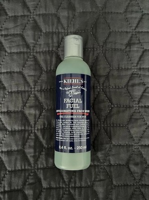 Kiehl's Facial Fuel Invigorating Face Wash Gel-Reiniger für Männer 250ml