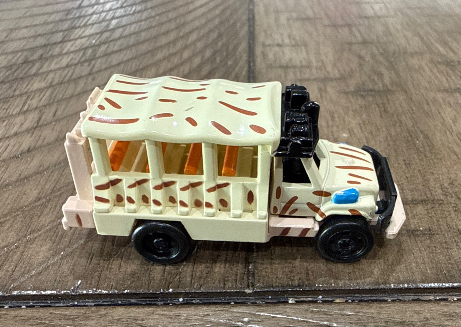 Picture 2 of 4