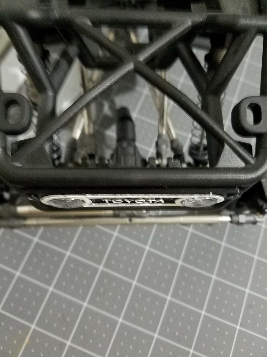 AXIAL 1/10 CAPRA RC LED HEADLIGHT GRILLE UPGRADE TO CUSTOM LAND