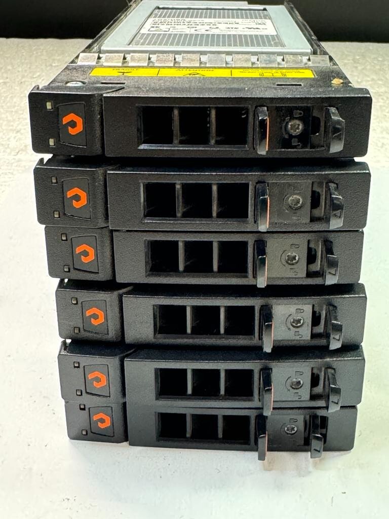 PURE STORAGE 83-0040-04 SAS TOSHIBA THNSNJ1T02CSX 1024GB PURE STORAGE 83-0040-04 SAS TOSHIBA THNSNJ1T02CSX 1024GB