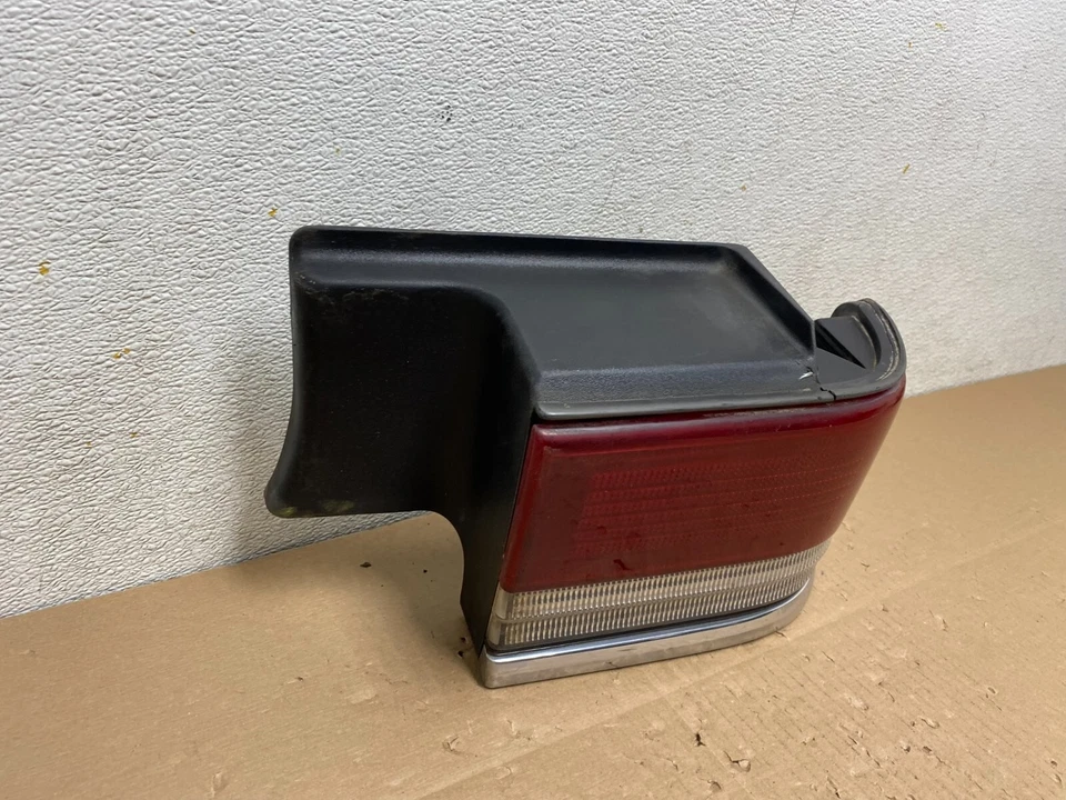 1988-1991 Plymouth Acclaim правосторонний задний фонарь правосторонний от оригинального производителя i9032 DW - Изображение 3 из 4