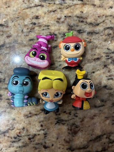 Disney Doorables -Alice in Wonderland Mini Figure Lot of 5
