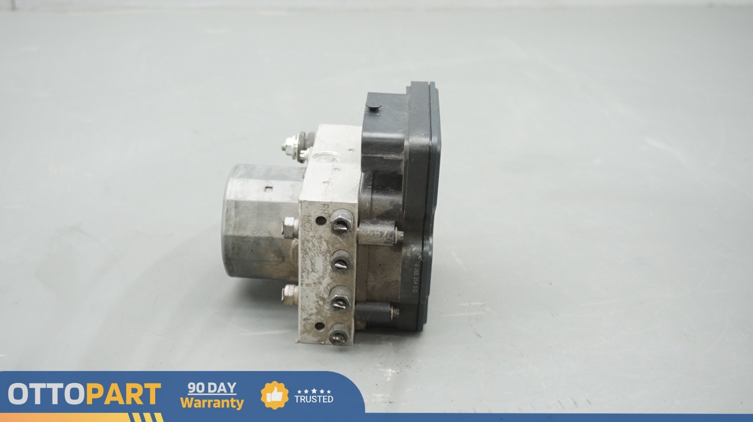 2014-2019 Maserati Ghibli M157 ABS Anti Lock Braking System Pump OEM 2265106516
