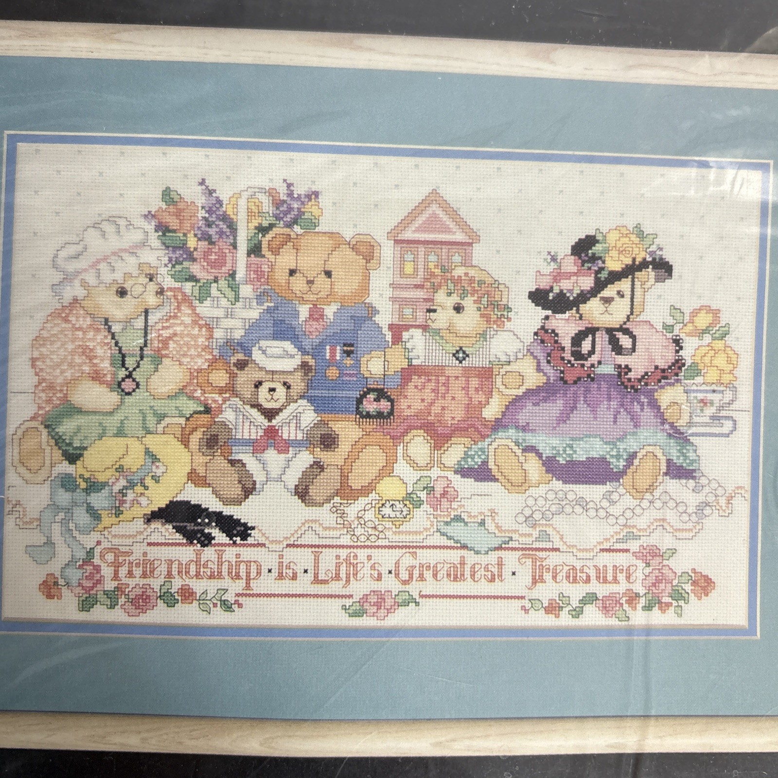 Kit Friendship Bears Dressed Up Bears 16&rdquo; X 10&rdquo;