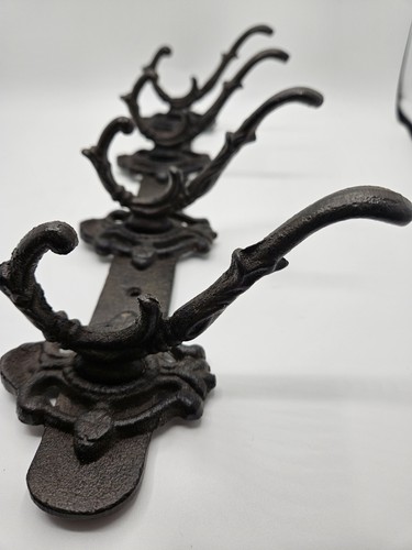Vintage Cast Iron Coat,Hat,Robe,Jacket Rack Heavy Ornate Four Hooks 16.5 Inches - Picture 3 of 11