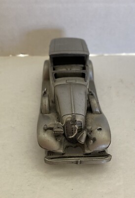 1933￼ V -16 Cadillac Town Car Mint No Box. Danbury Mint