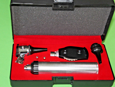 Otoskop Ohrenleuchte Ophthalmoskop Augenleuchte 2 Ersatzbirnen silber Box