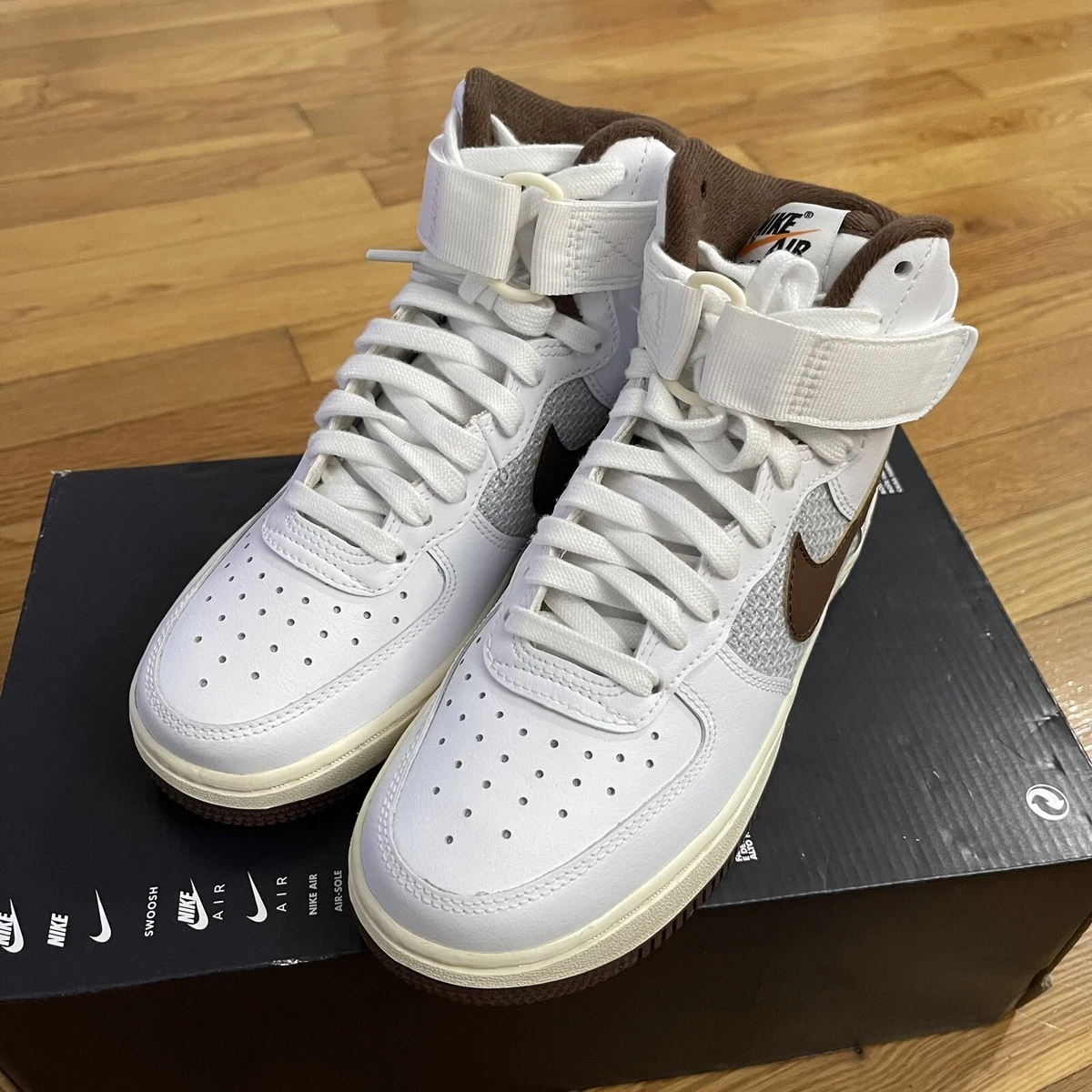 Nike Air Force 1 High '07 LV8 3 Sneakers - Neutrals