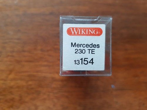 Wiking 154 Mercedes 230TE rot in OVP - Bild 2 von 2