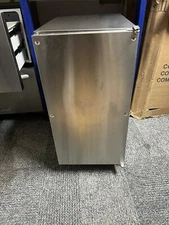 Perlick 15" ADA Height Compliant Clear Ice Maker, Indoor/Outdoor, H50IMW-AD