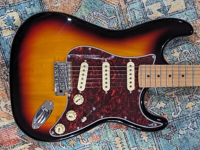 Jet Guitars JET JS-300 S-Style, B-Stock, Canadian Maple Neck Light Poplar, Burst
