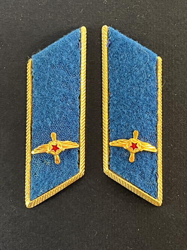 Schultergurte, Knopflöcher, Chevrons Pilotenabzeichen Armee UdSSR Russland Luftwaffe - Bild 12 von 22