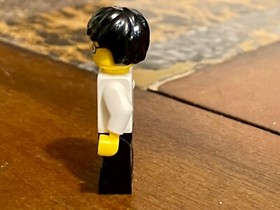 LEGO BUSINESS CARD MICHAEL PRATT MINIFIGURE SDCC VERY RARE!