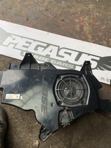 subwoofer audi a3 8p