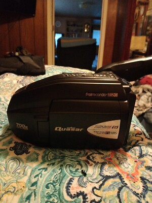 Quaser Vm 152 Palm Recorder VHS 700x Digital Zoom Camera