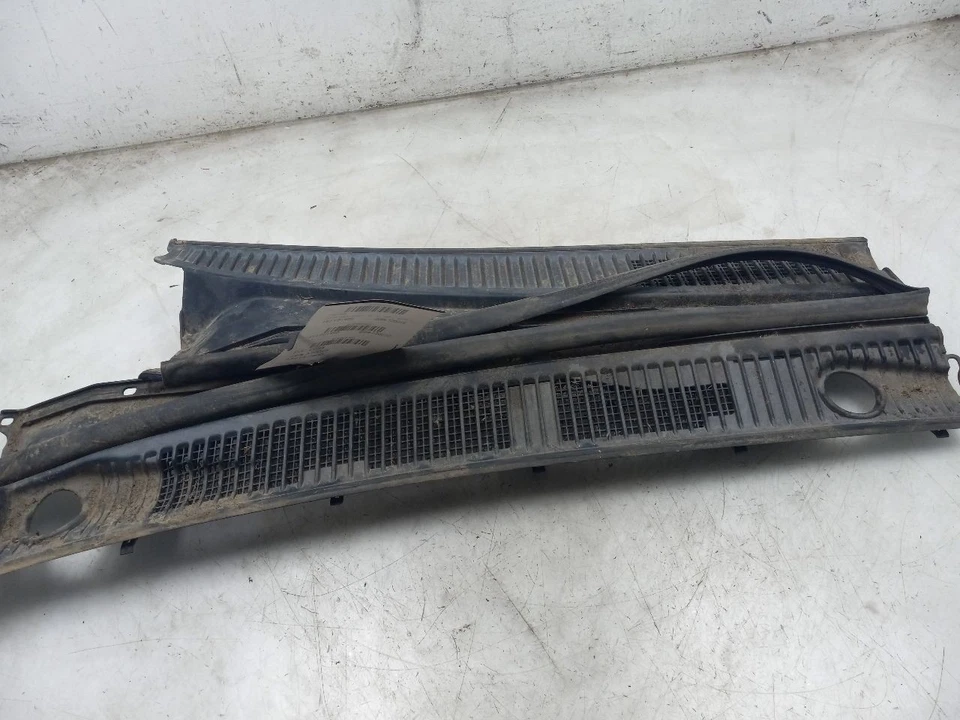 Lexus LX470 2000 4,7 L cubierta de ventilación de capó Foto 4 de 4