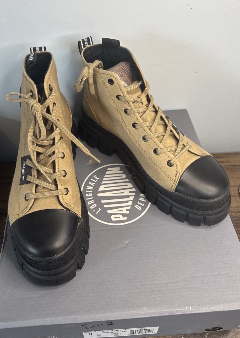 Palladium Revolt Hi TX Women's Size U.S. 9 Platform Boots Olive NWB